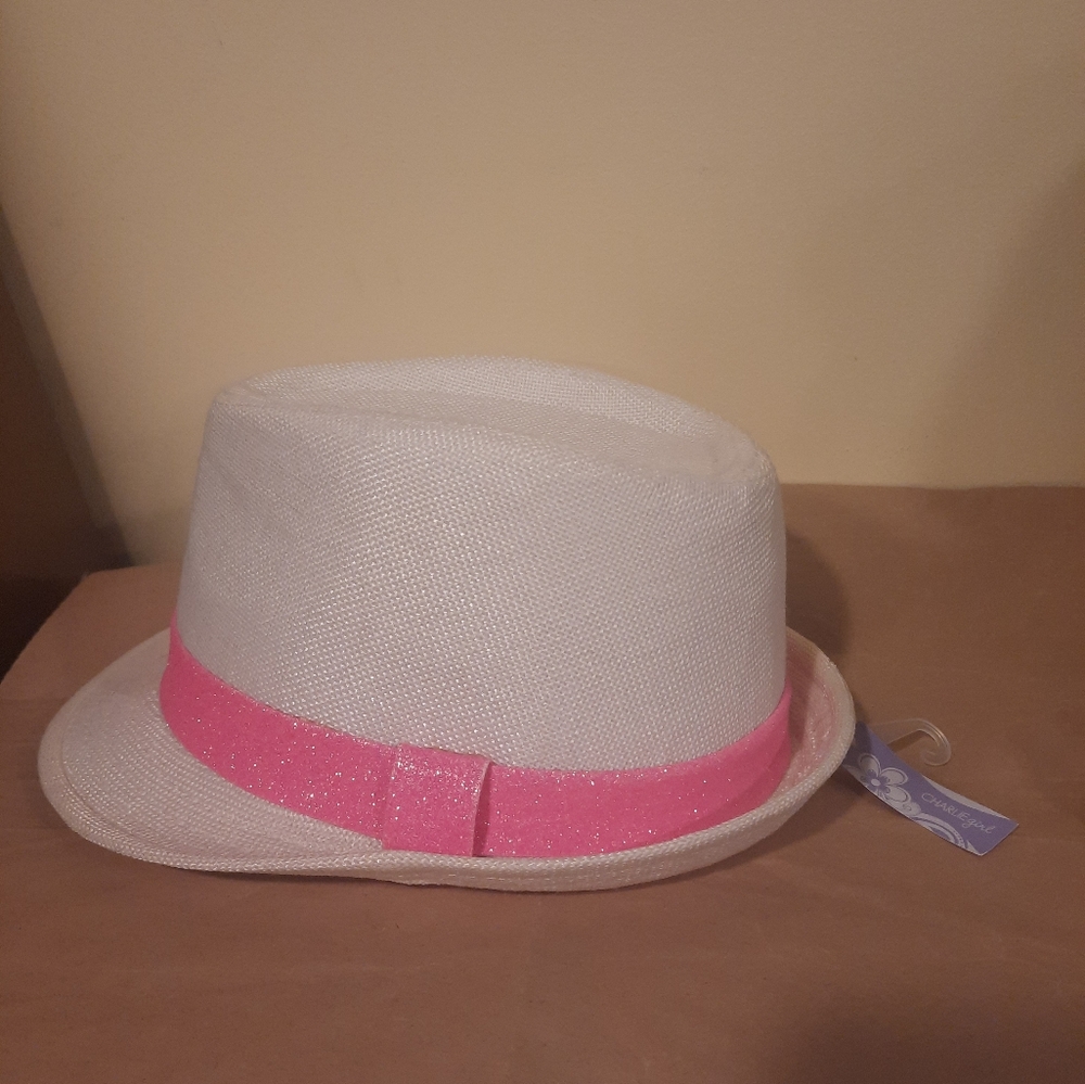 Off white spring/summer hat